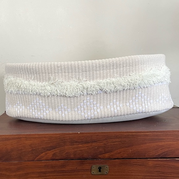 Tufted fabric medium oval storage basket khaki cream Cloud Island NWT - Picture 5 of 5